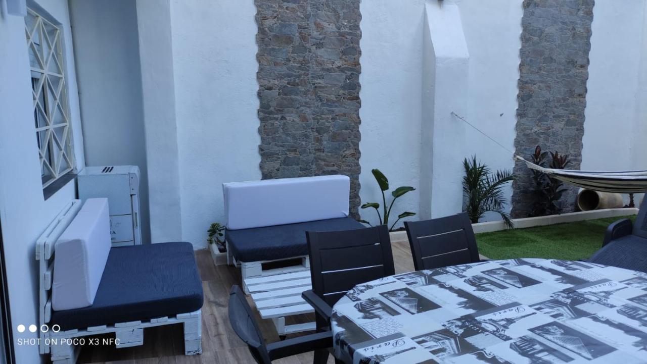 Malvarosa Beach Private Garden Apartment Valencia Luaran gambar