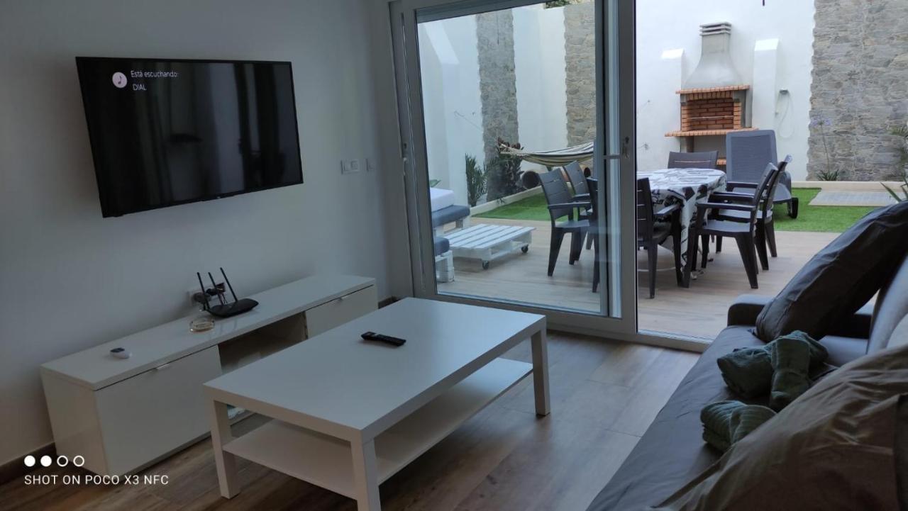 Malvarosa Beach Private Garden Apartment Valencia Luaran gambar