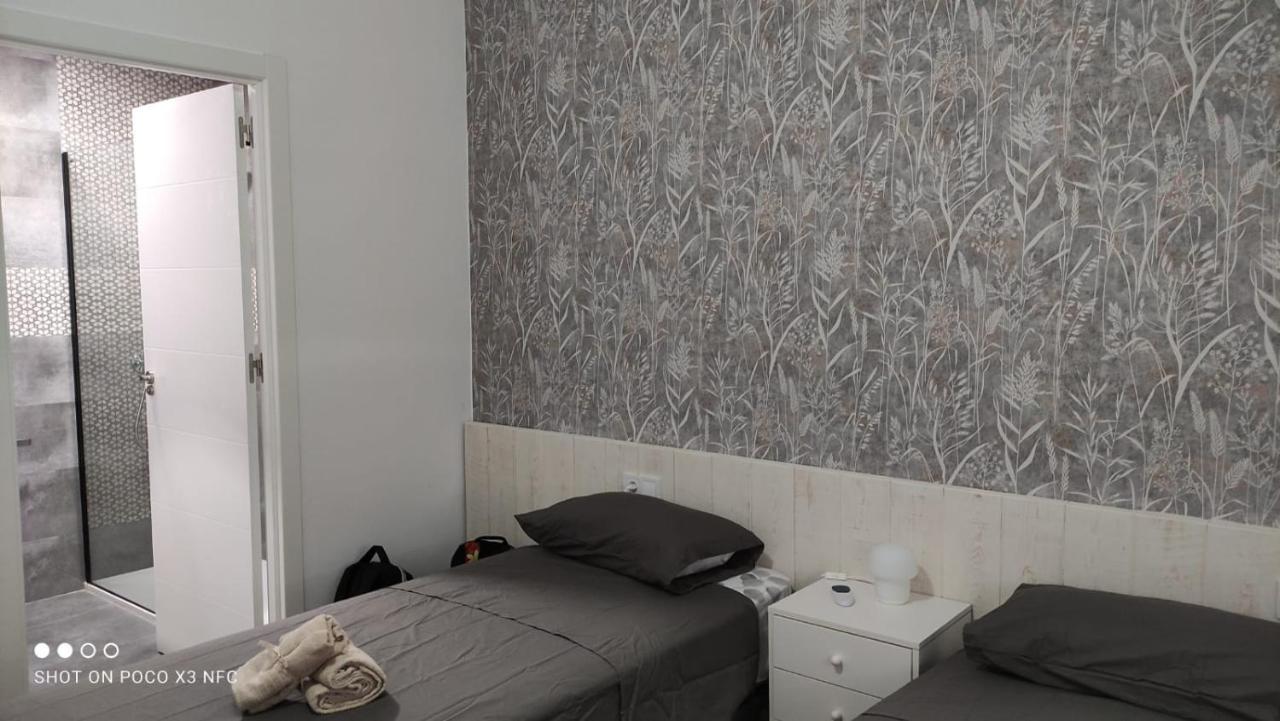 Malvarosa Beach Private Garden Apartment Valencia Luaran gambar